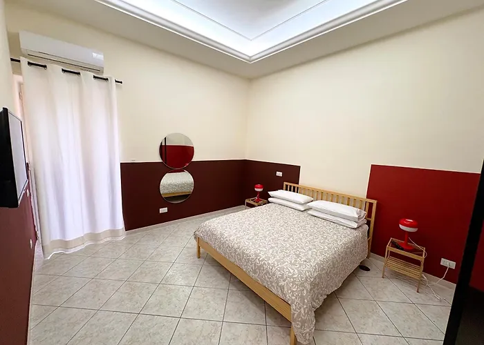 Bottiglieri's Home-near Station & Metro * Naples