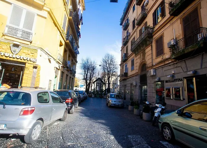 Bottiglieri's Home-near Station & Metro